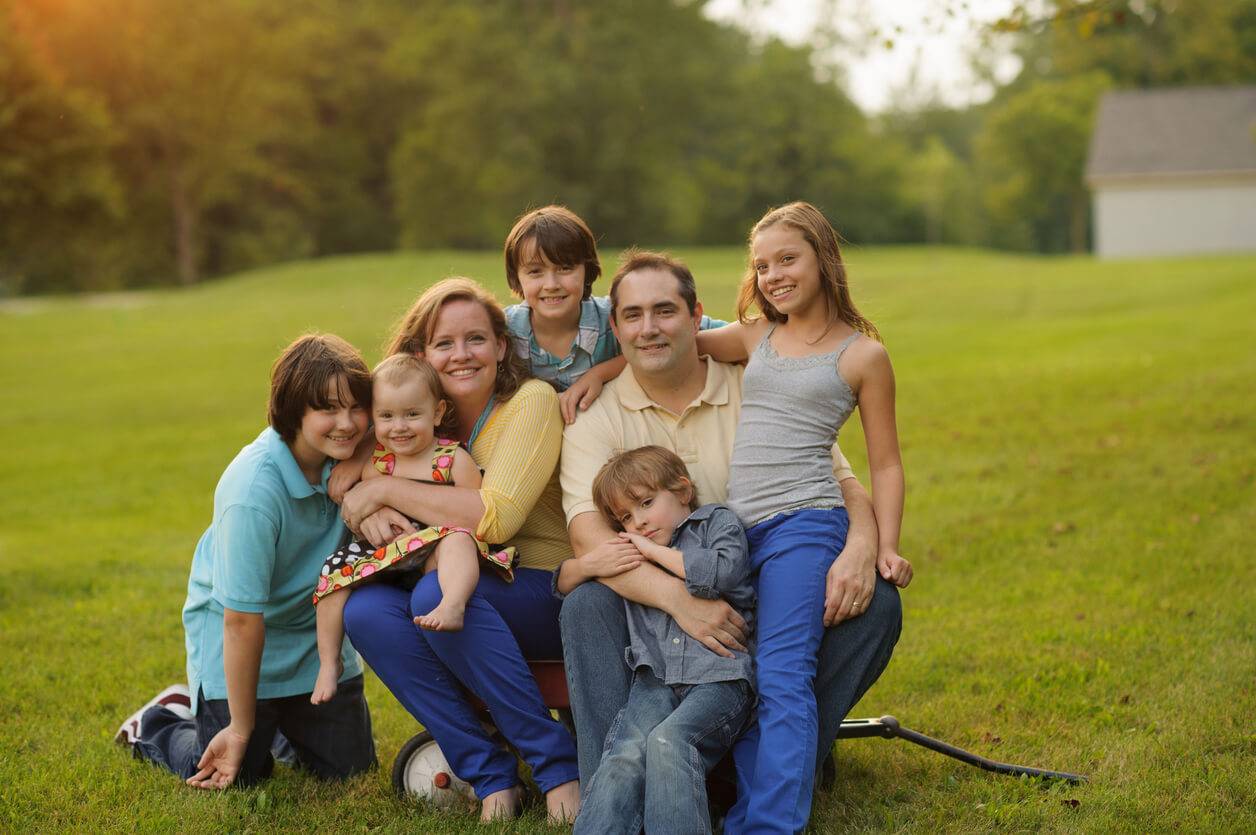 Фотография семьи из 5 человек